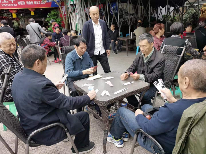 市农科院举行庆祝重阳节联欢活动
